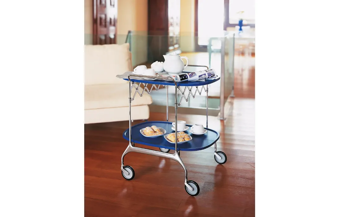 Tavolino Gastone con piani in Nylon e struttura in acciaio di Kartell