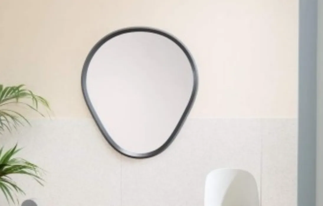 Specchio a forma di goccia Grimilde di Miniforms