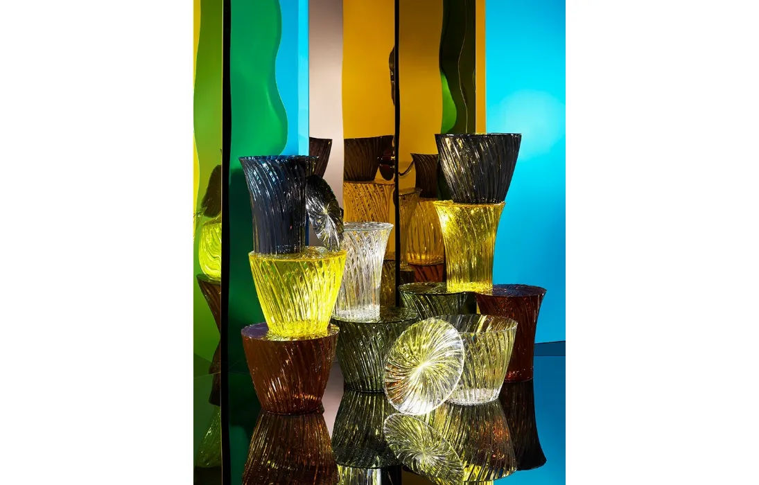 Tavolino Sparkle in plexiglas colorato e  trasparente di Kartell