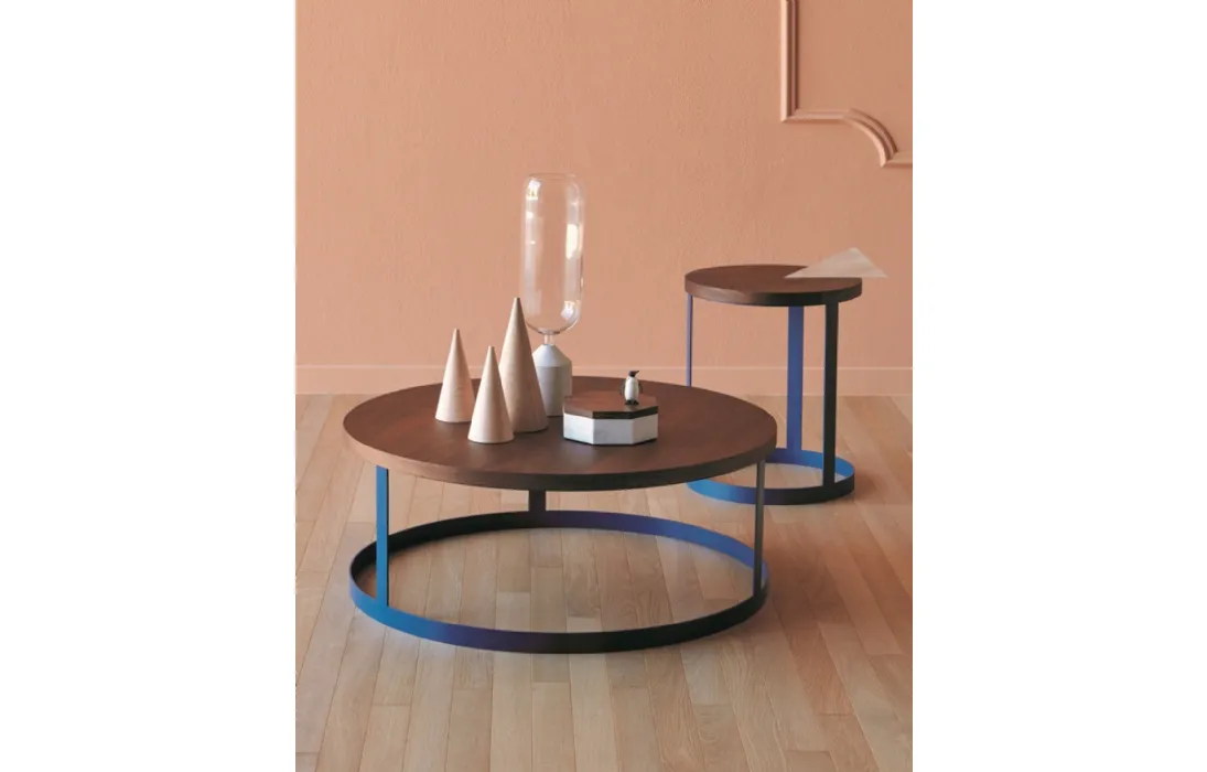 Tavolino tondo con top in legno e base in metallo laccato Zero di Miniforms