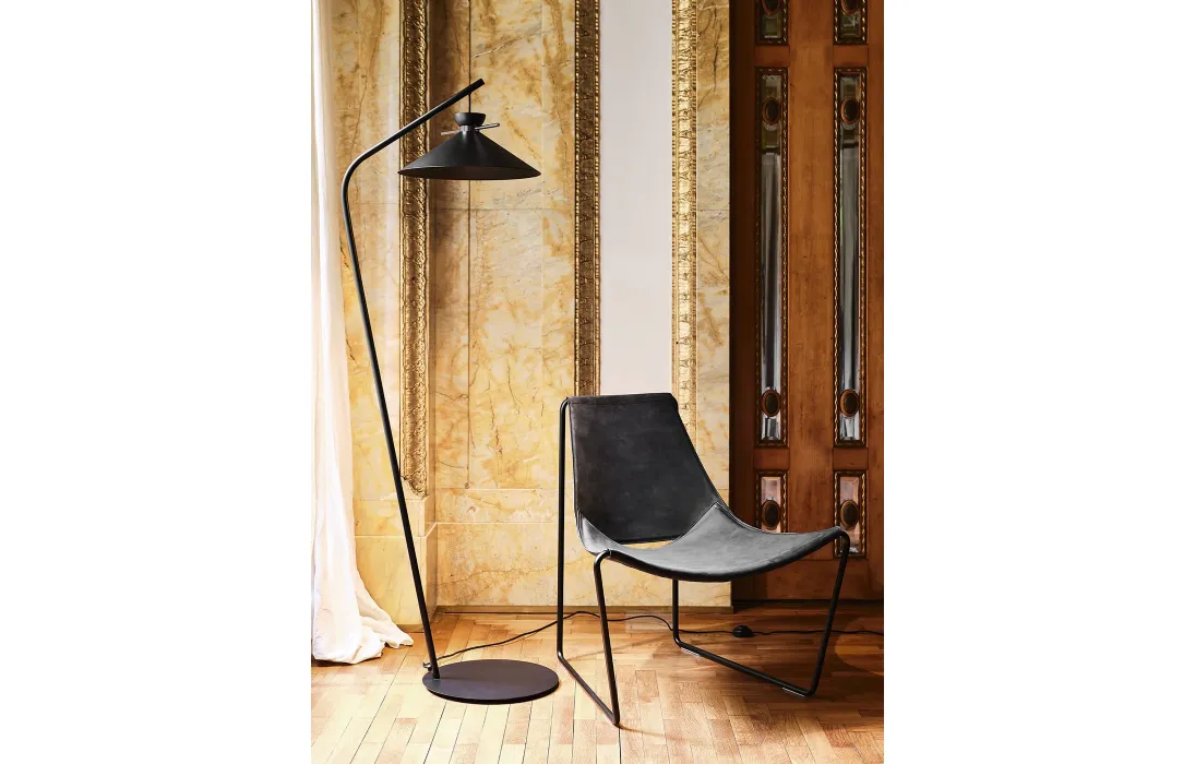 Lampada da terra in metallo verniciato Nero Japan di Midj