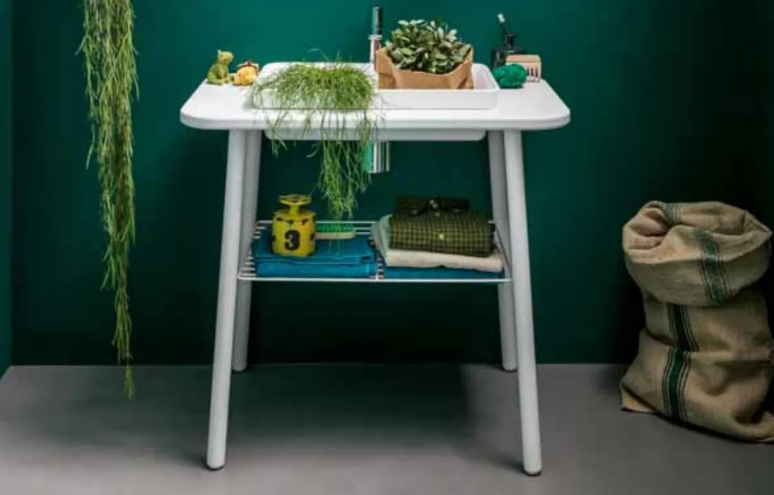Mobile bagno da appoggio in laccato bianco opaco e top in mineral marmo Acqua e Sapone 01 di Birex