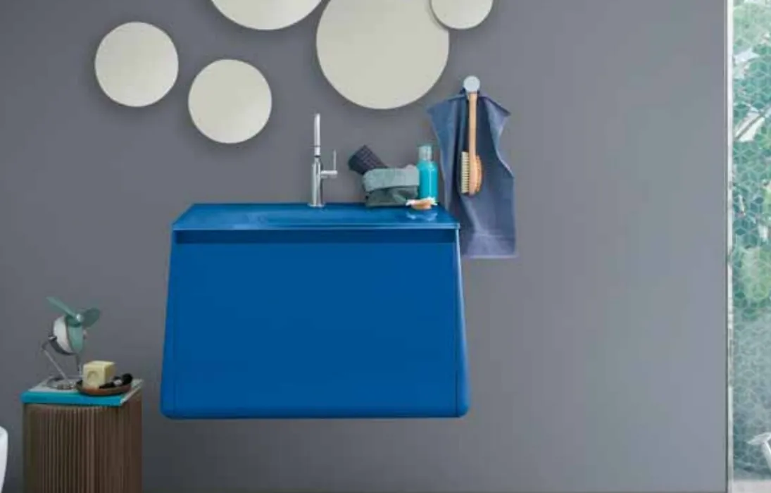 Mobile bagno sospeso di design in laccato opaco blu genziana Campus 05 di Birex