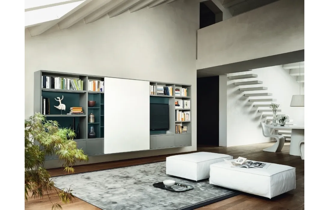 Libreria con vano porta TV Modo M6C76 in laccato opaco di Sangiacomo