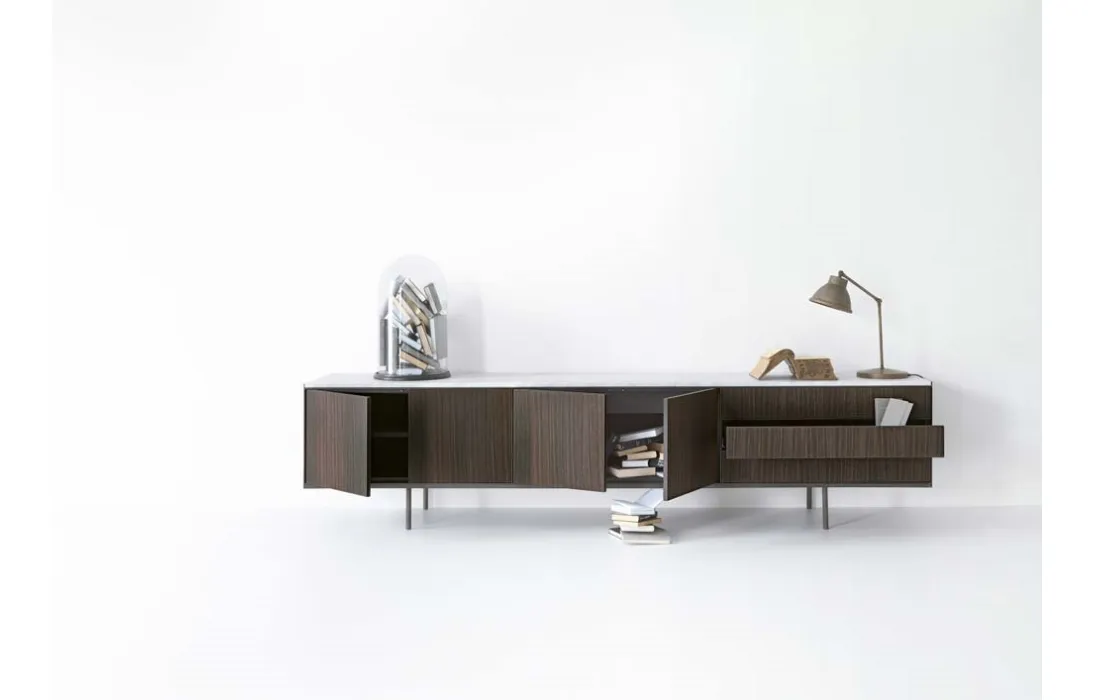 Porta TV Long Island in legno con tiop in marmo di Lema