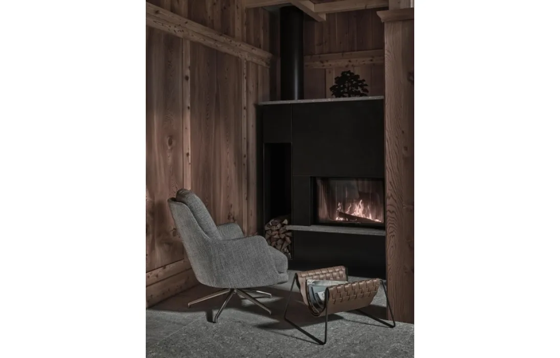 Poltrona Marley in tessuto con base girevole in alluminio di Flexform