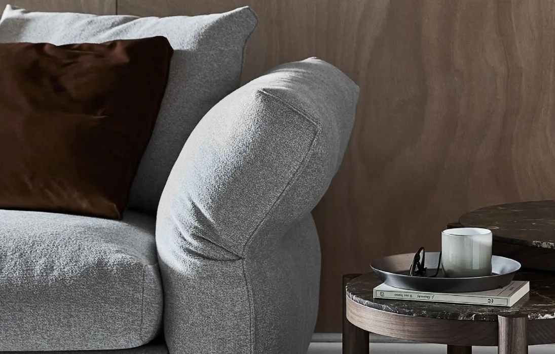 Divano ad angolo in tessuto imbottito Newbridge di Flexform