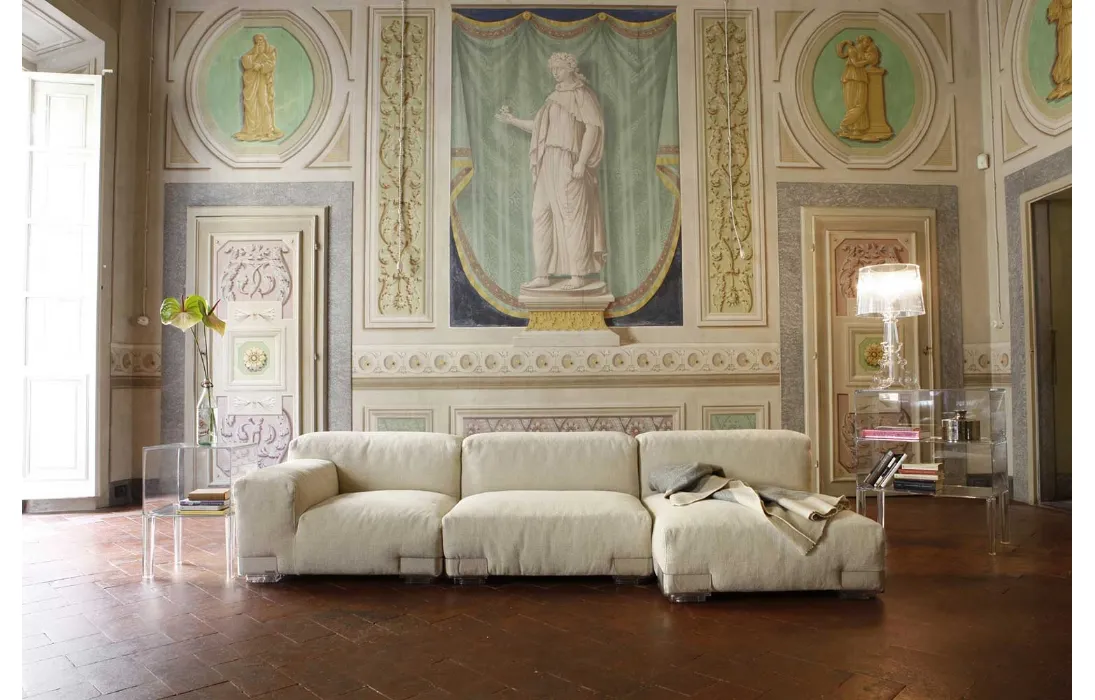 Divano con penisola Plastics di Kartell