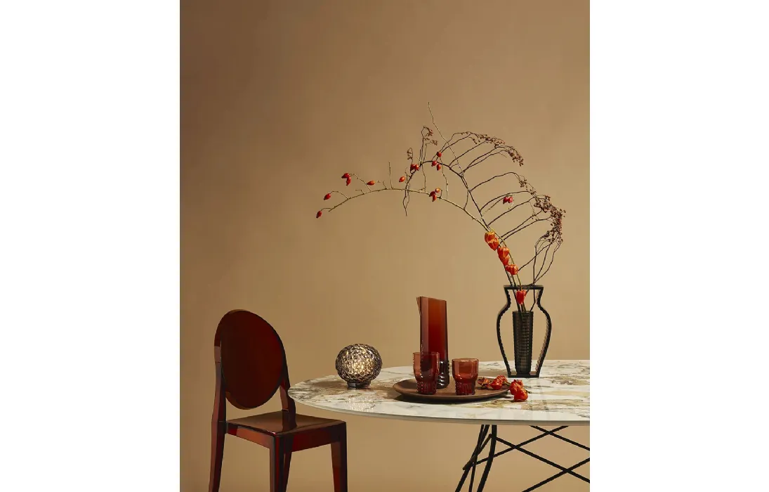 Sedia impilabile Victoria Ghost di Kartell