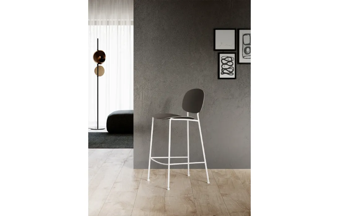 Sgabello Lisa L in multistrato di Rovere e struttura in acciaio verniciato di Arredo3