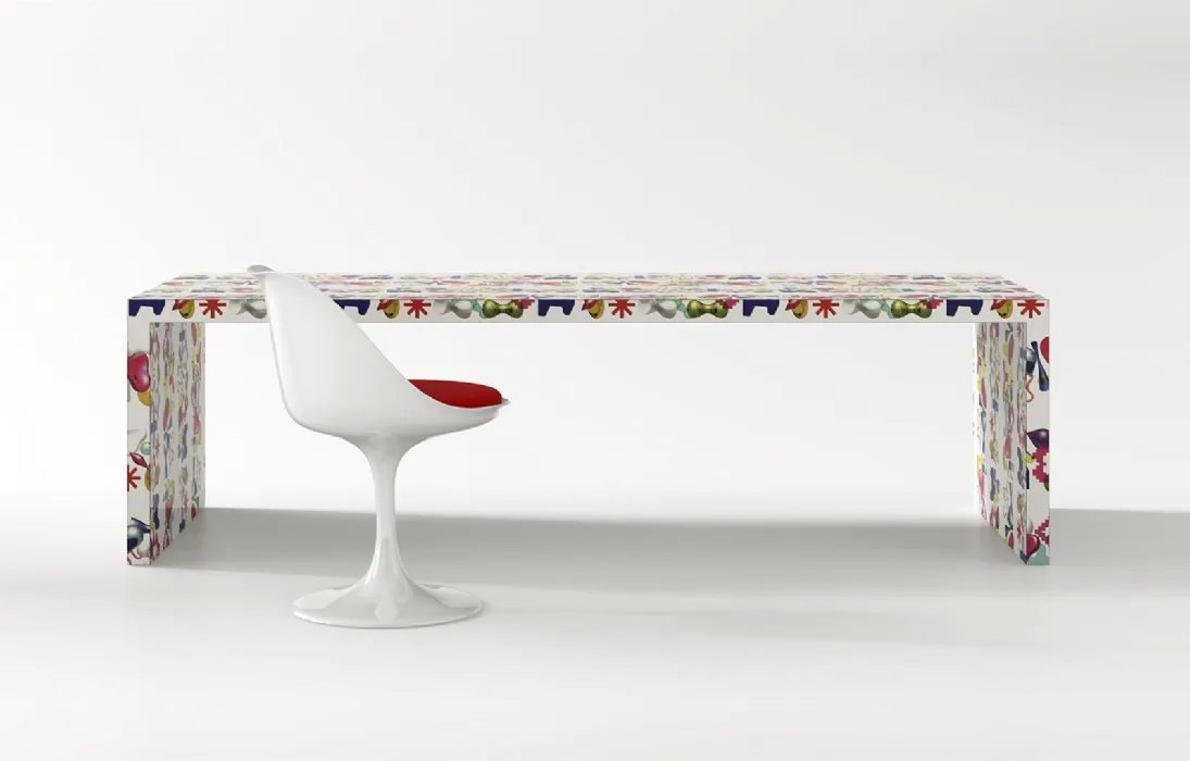 Tavolo Business in legno stratificato laccato design di De Rosso