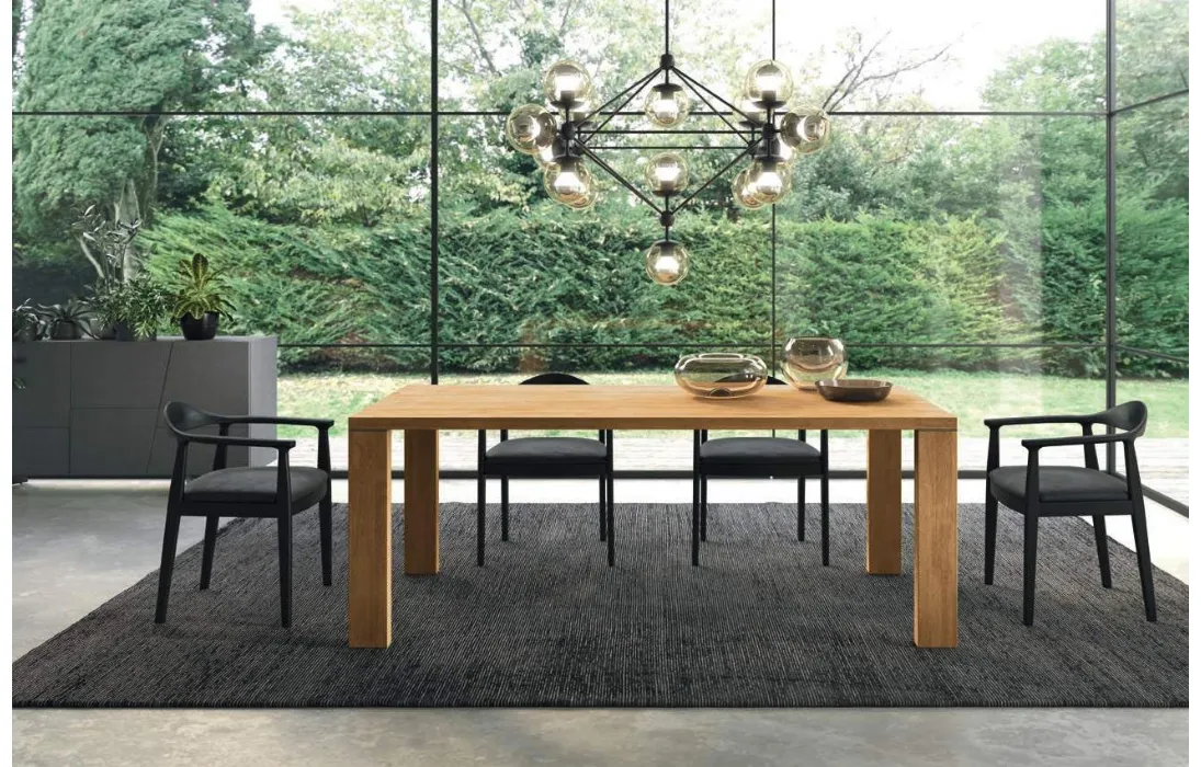Tavolo in legno finitura Oak con profilo dritto Ego di FGF Mobili