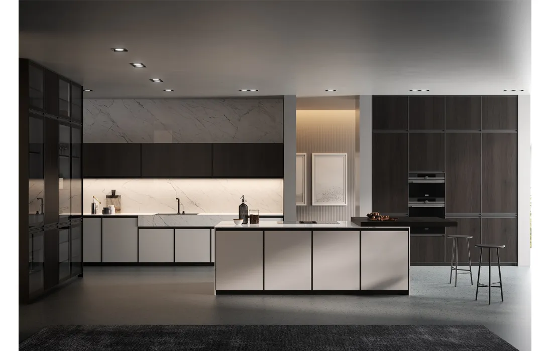 Cucina Moderna con isola in vetro opaco Bianco e Nebbia con top in Laminam Statuarietto Kronos di Arredo3